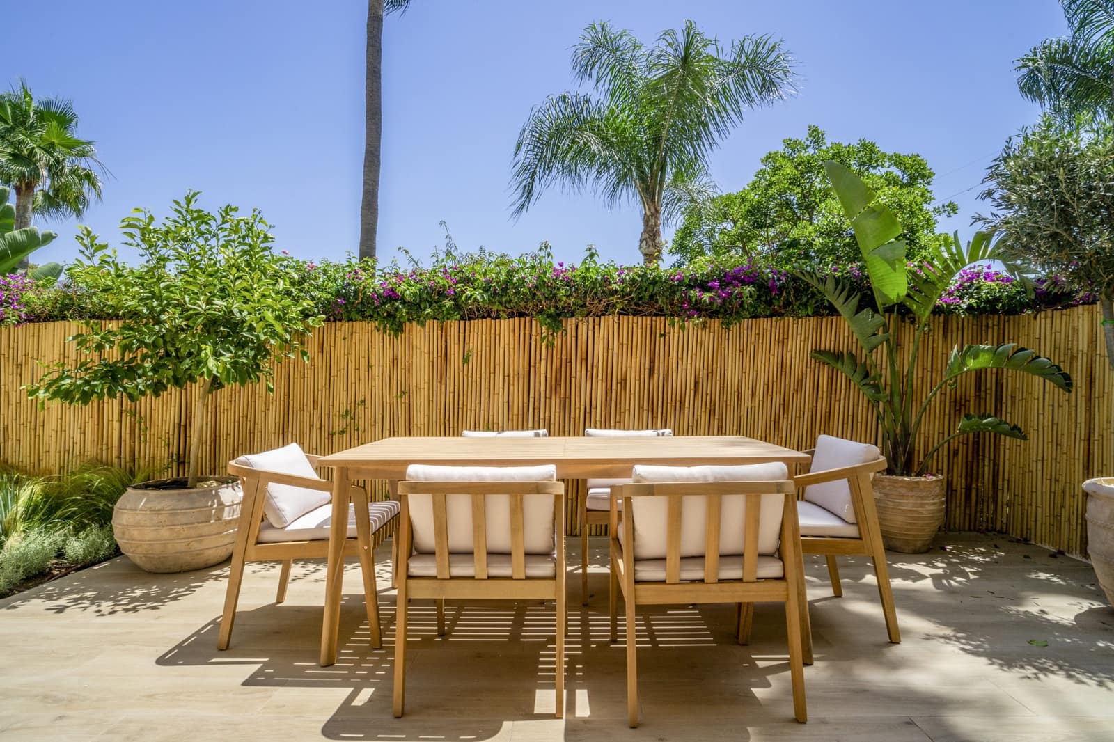 Apartamento de 2 habitaciones en Nueva Andalucia en venta con piscina - 495.000 € (Ref: 9663902)