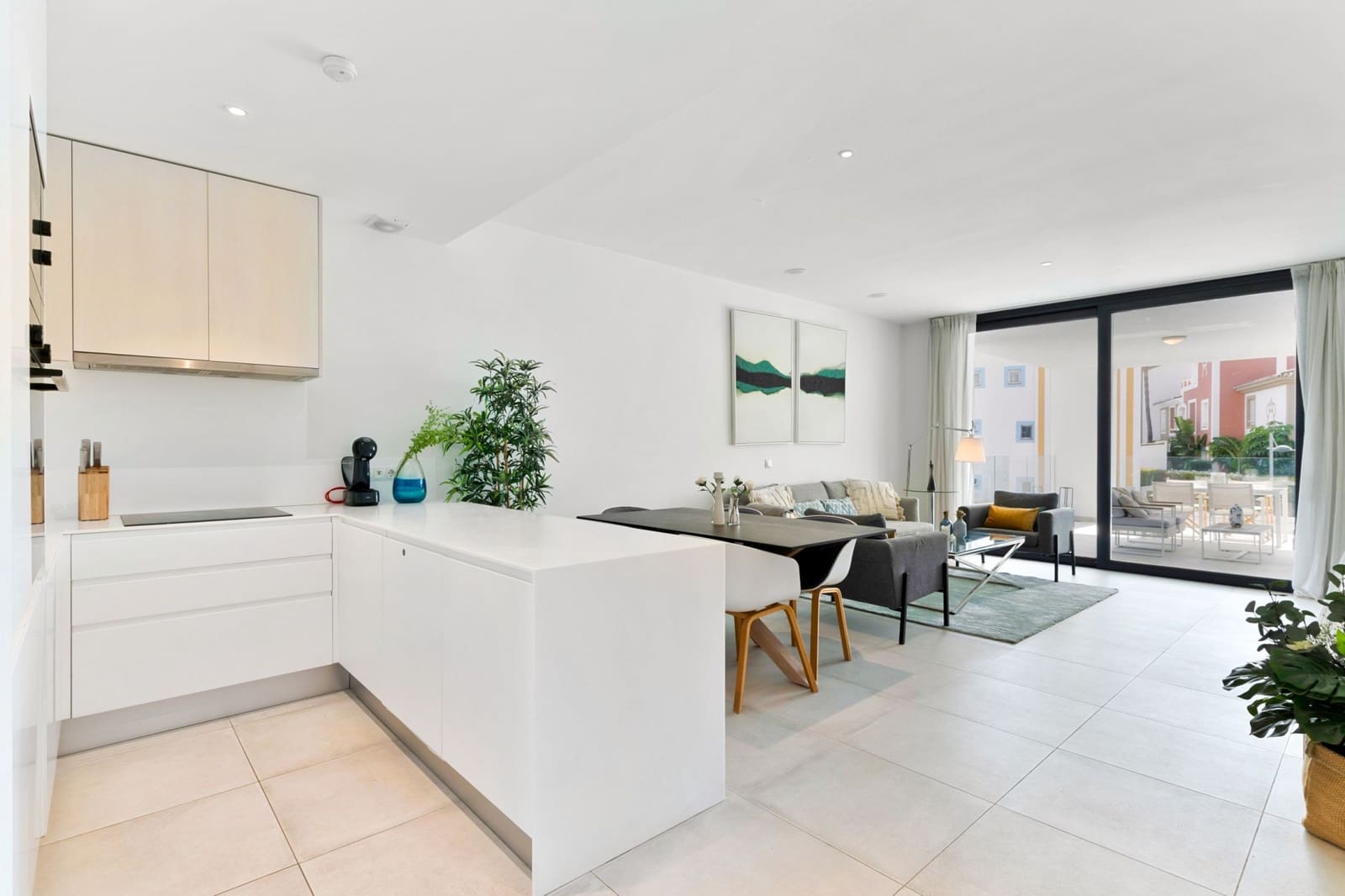 2 Zimmer Apartment zu verkaufen in Estepona mit Pool - 529.000 € (Ref: 9663903)