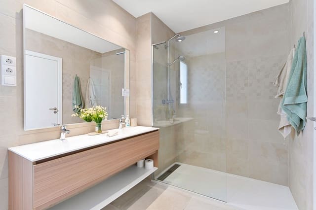 2 Zimmer Apartment zu verkaufen in Centro, Estepona mit Pool - 529.000 € (Ref: 9663903)