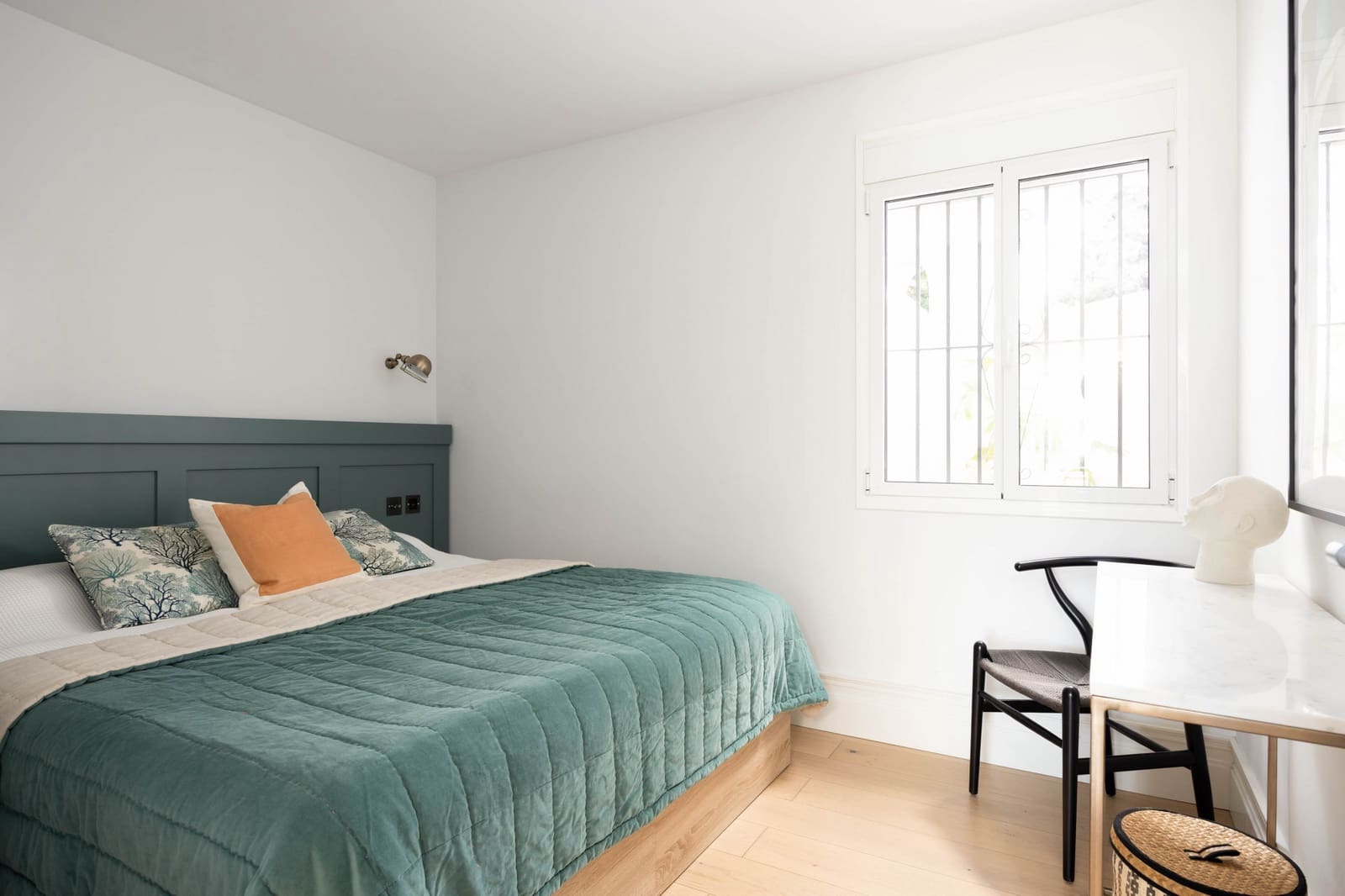 Apartamento de 2 habitaciones en Nueva Andalucia en venta con piscina - 495.000 € (Ref: 9663910)