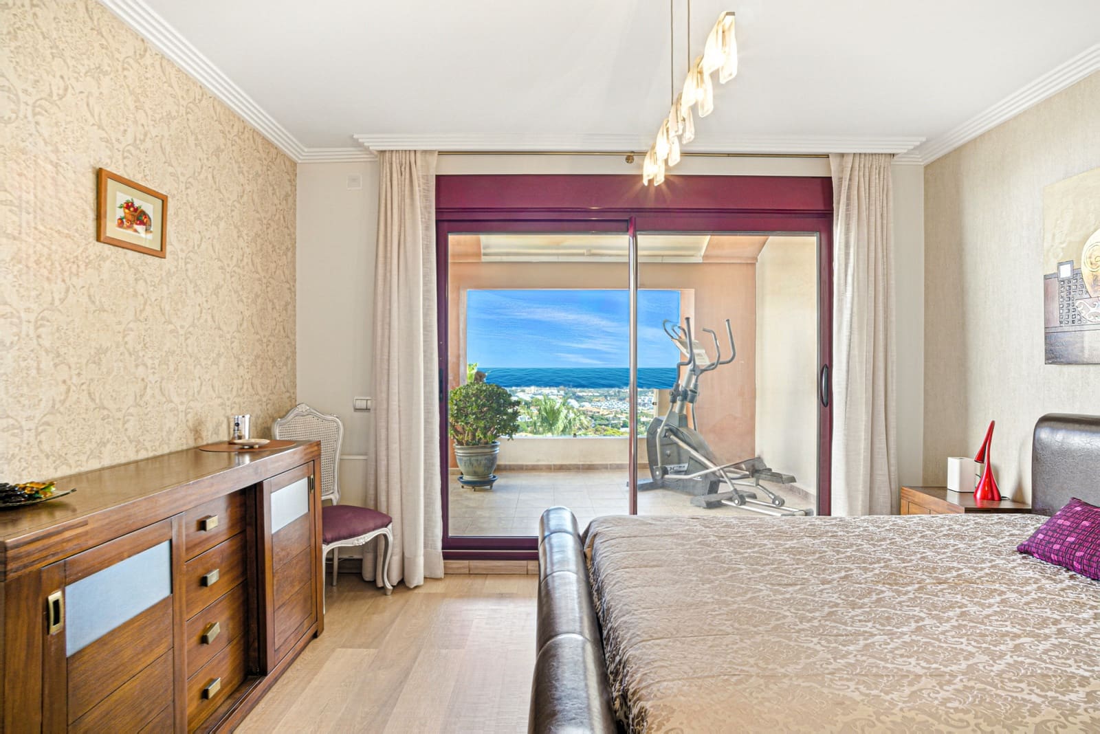 3 soveværelse Byhus til salg i Benahavis med swimmingpool - € 770.000 (Ref: 9663912)