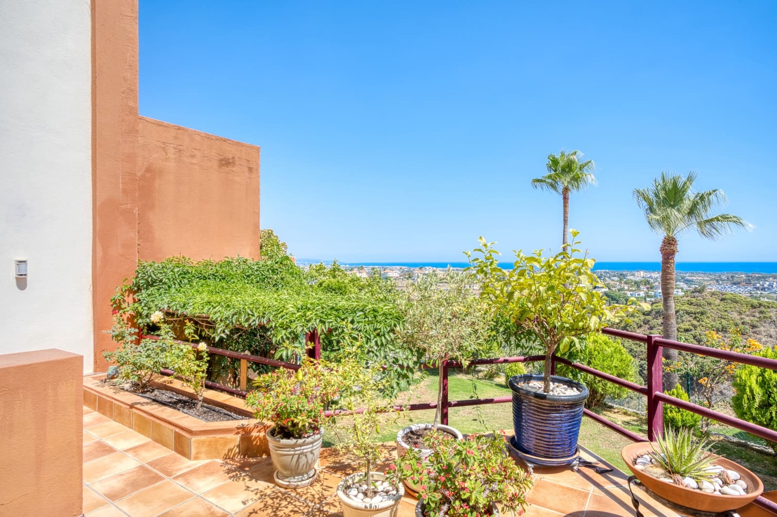 3 soveværelse Byhus til salg i Benahavis med swimmingpool - € 770.000 (Ref: 9663912)