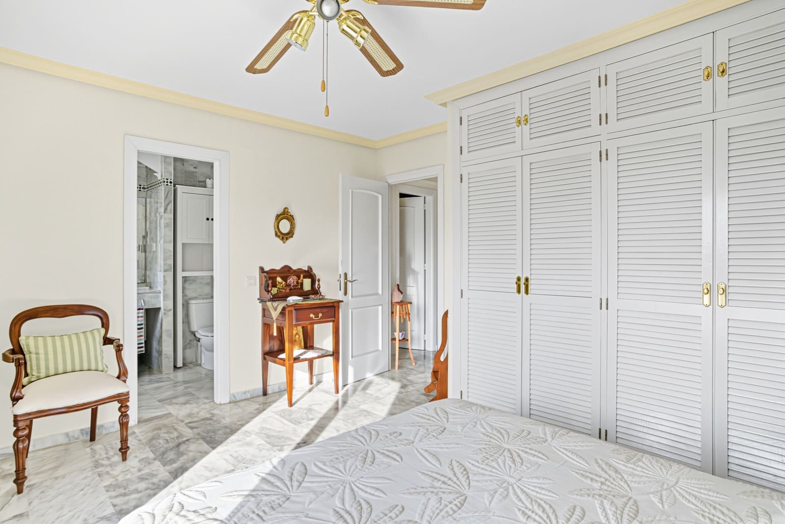 3 sypialnia Dom na sprzedaż w Golden Mile z basenem - 845 000 € (Ref: 9663913)