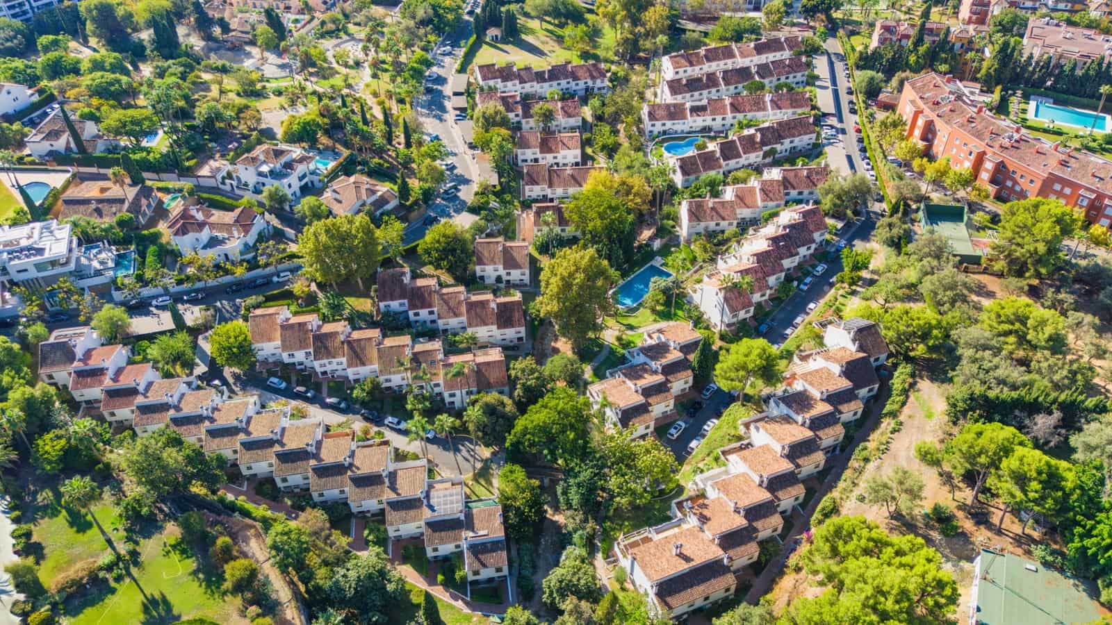 3 sypialnia Dom na sprzedaż w Golden Mile z basenem - 845 000 € (Ref: 9663913)