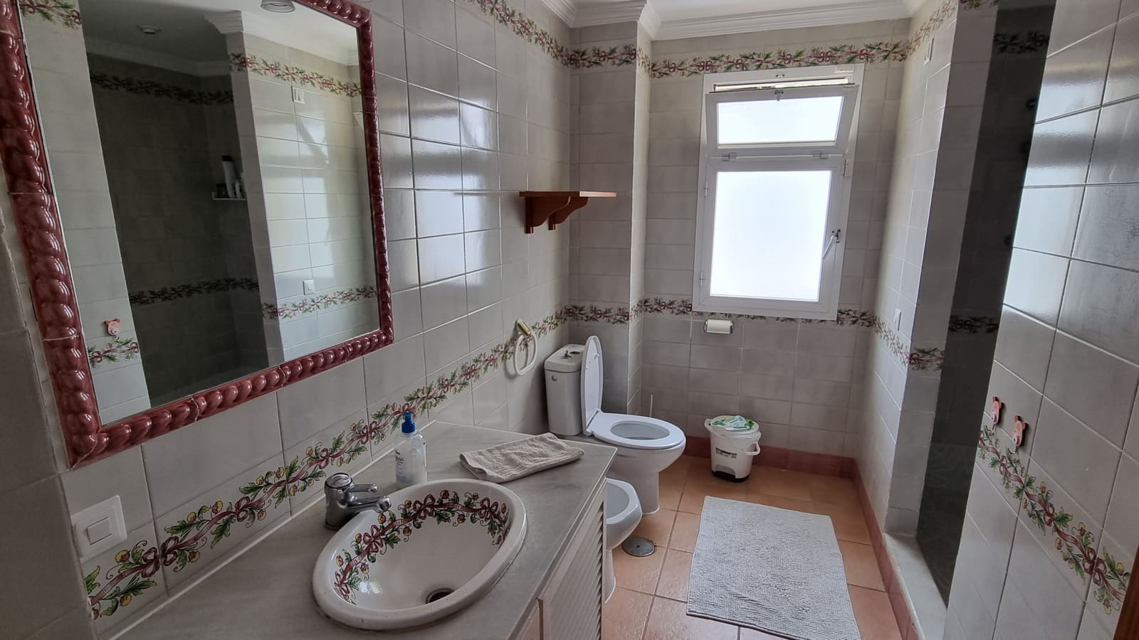 7 quarto Moradia para venda em Sotogrande com piscina - 1 190 000 € (Ref: 9663916)