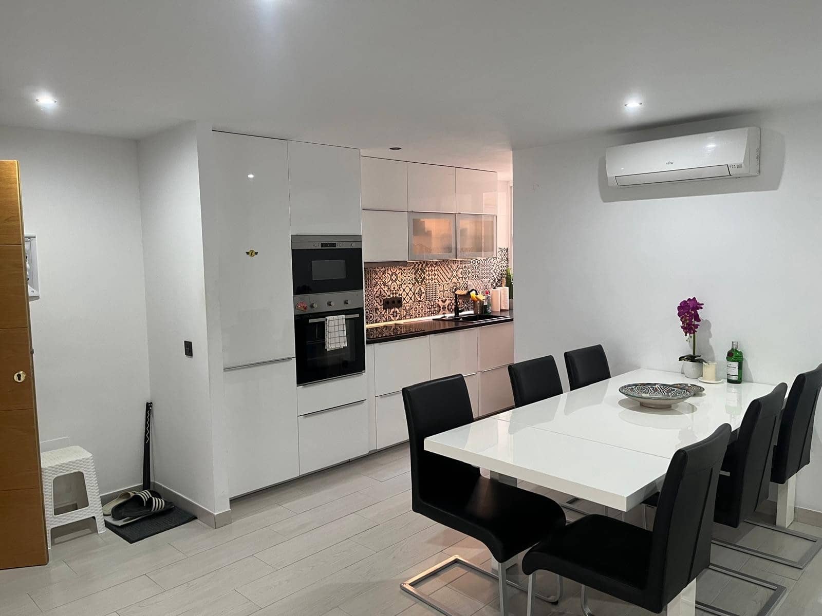 2 slaapkamer Appartement te koop in Fuengirola - € 420.000 (Ref: 9663918)