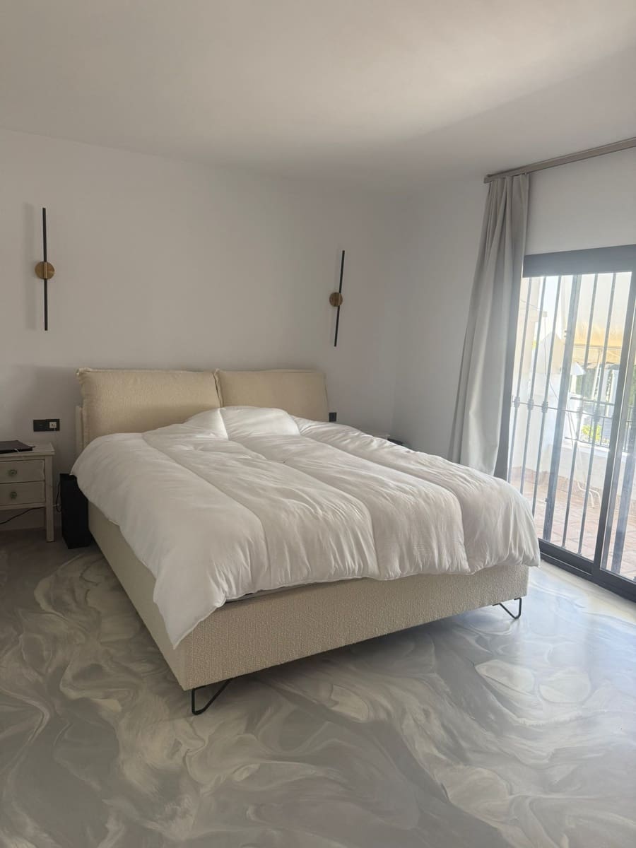 2 chambre Appartement à vendre à Benahavis avec piscine - 470 000 € (Ref: 9663922)