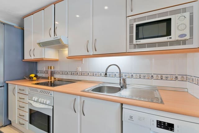 2 slaapkamer Appartement te koop in La Dama de Noche - La Alzambra, Marbella met zwembad - € 499.000 (Ref: 9663924)