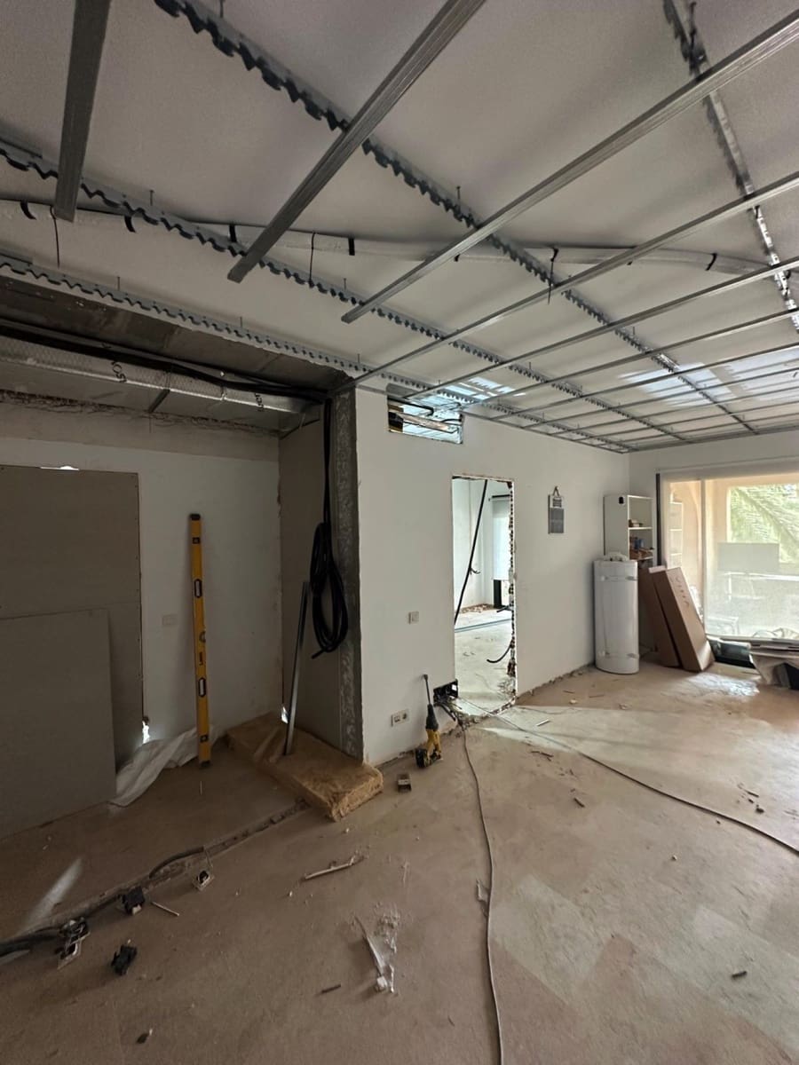 3 sypialnia Apartament na sprzedaż w Estepona z basenem garażem - 545 000 € (Ref: 9663925)