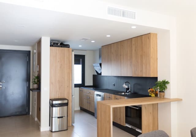 3 sypialnia Dom na sprzedaż w Centro, Estepona z basenem - 549 000 € (Ref: 9663926)