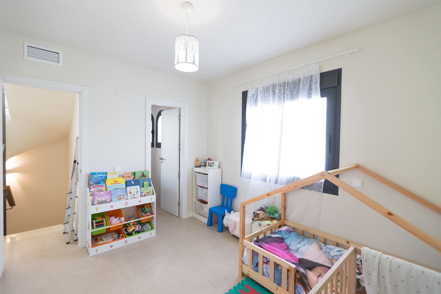 3 sypialnia Dom na sprzedaż w Estepona z basenem - 549 000 € (Ref: 9663926)