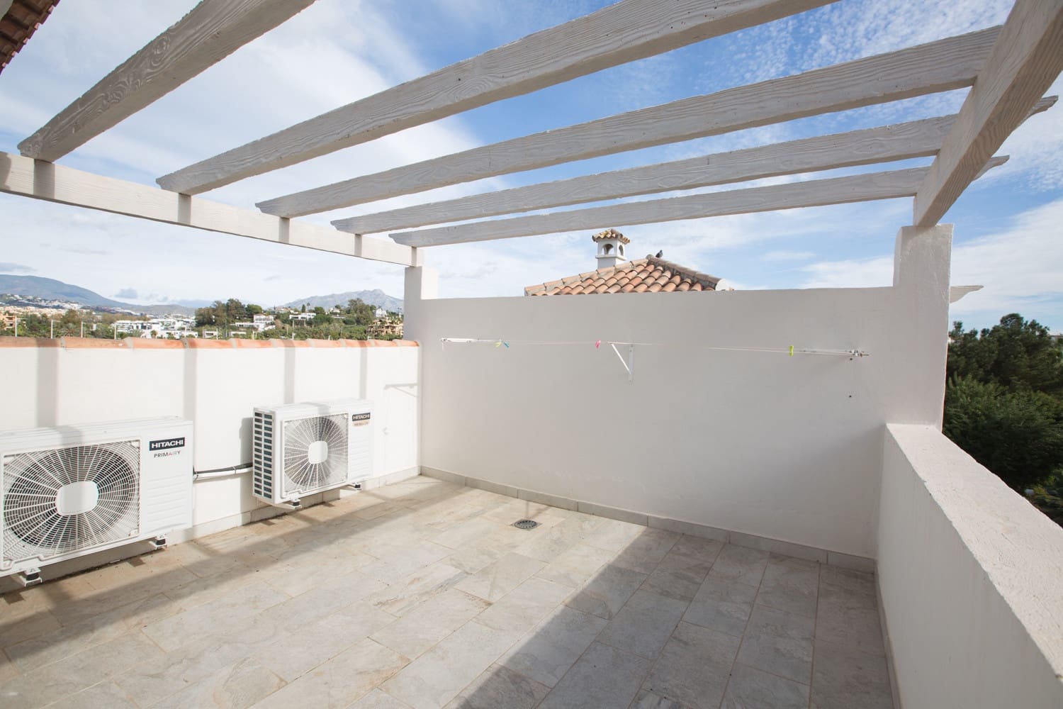 3 sypialnia Dom na sprzedaż w Estepona z basenem - 549 000 € (Ref: 9663926)