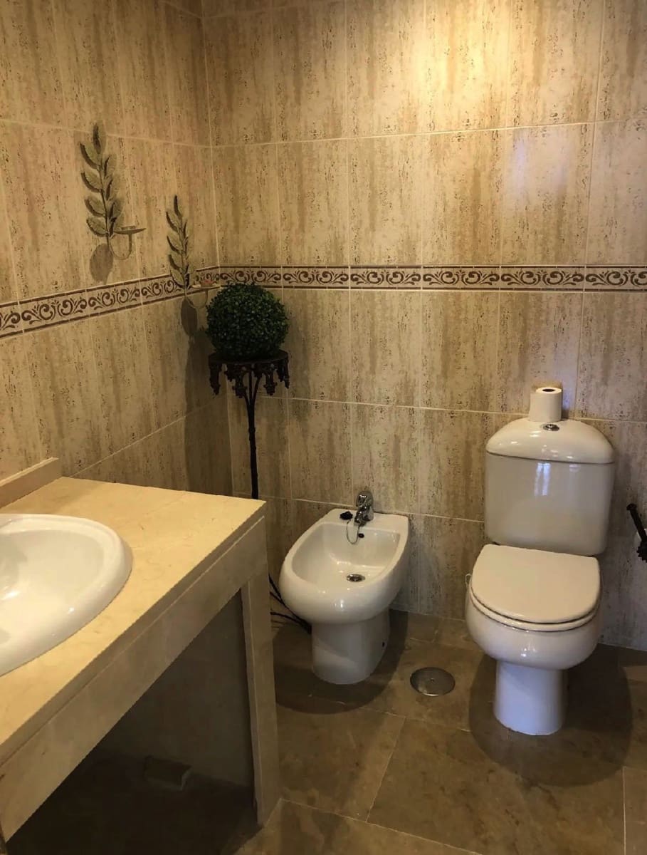 3 bedroom Apartment for sale in Manilva with pool garage - € 549,000 (Ref: 9663927)