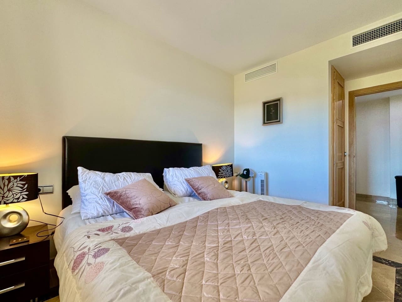 3 bedroom Apartment for sale in Manilva with pool garage - € 560,000 (Ref: 9663929)