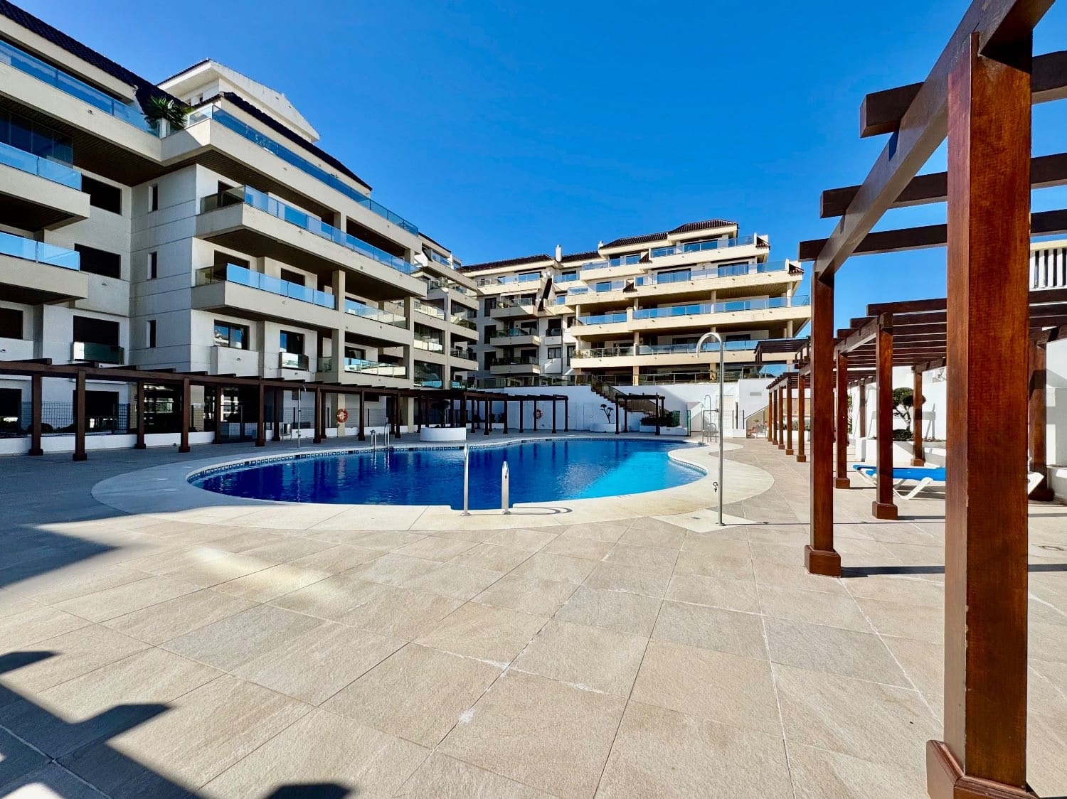 3 bedroom Apartment for sale in Manilva with pool garage - € 560,000 (Ref: 9663929)