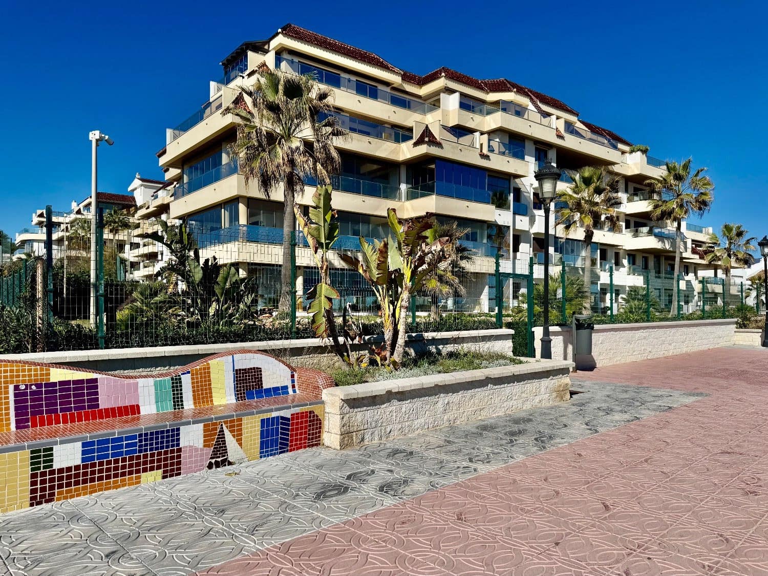 3 bedroom Apartment for sale in Manilva with pool garage - € 560,000 (Ref: 9663929)
