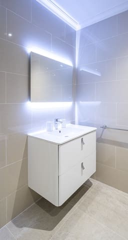 2 bedroom Apartment for sale in Centro, Estepona with pool garage - € 579,000 (Ref: 9663930)