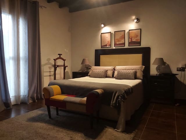 4 sypialnia Willa na sprzedaż w Campamento, San Roque z basenem - 615 000 € (Ref: 9663932)