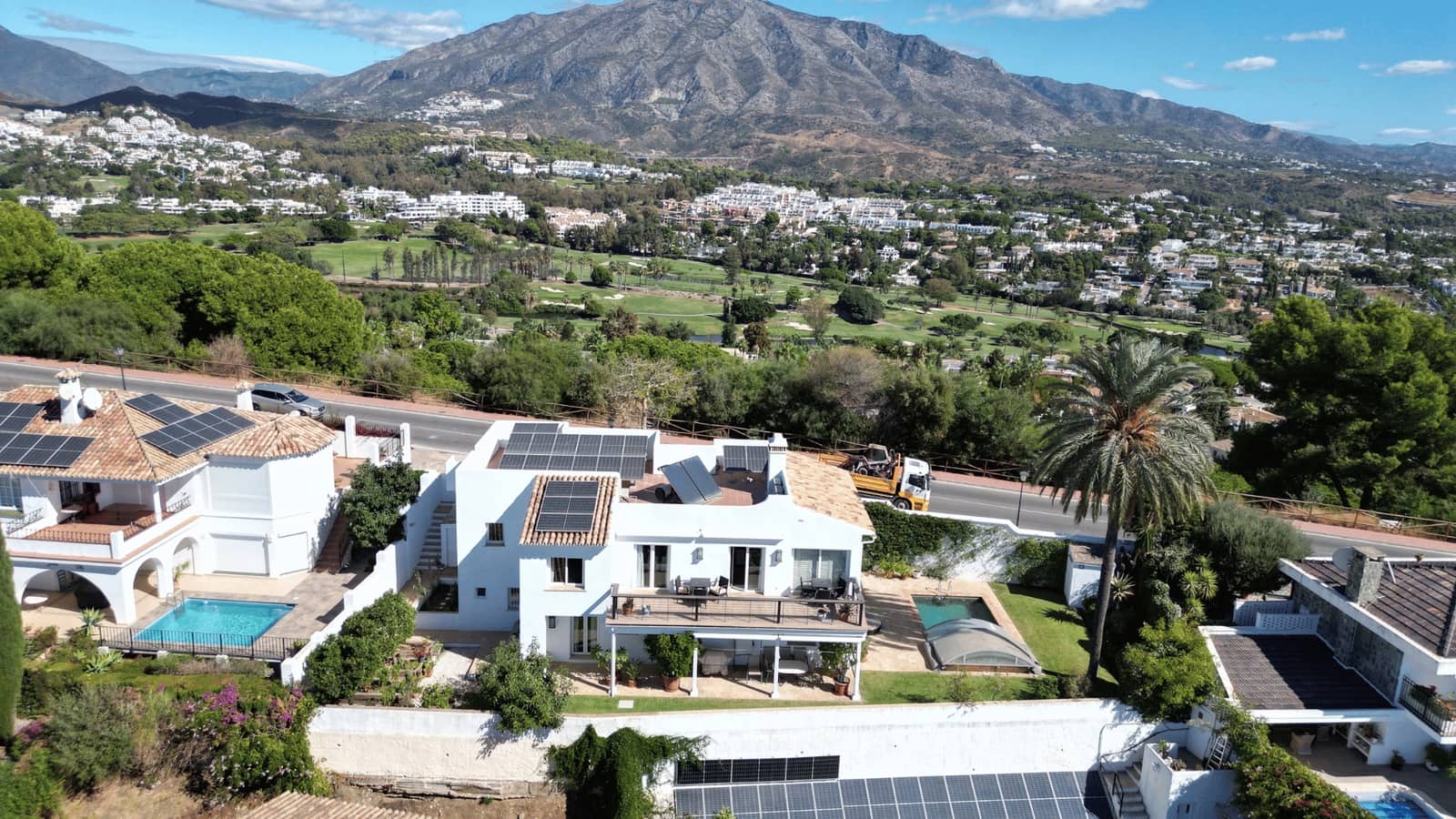 4 camera da letto Villa in vendita in Nueva Andalucia con piscina - 1.995.000 € (Rif: 9663934)