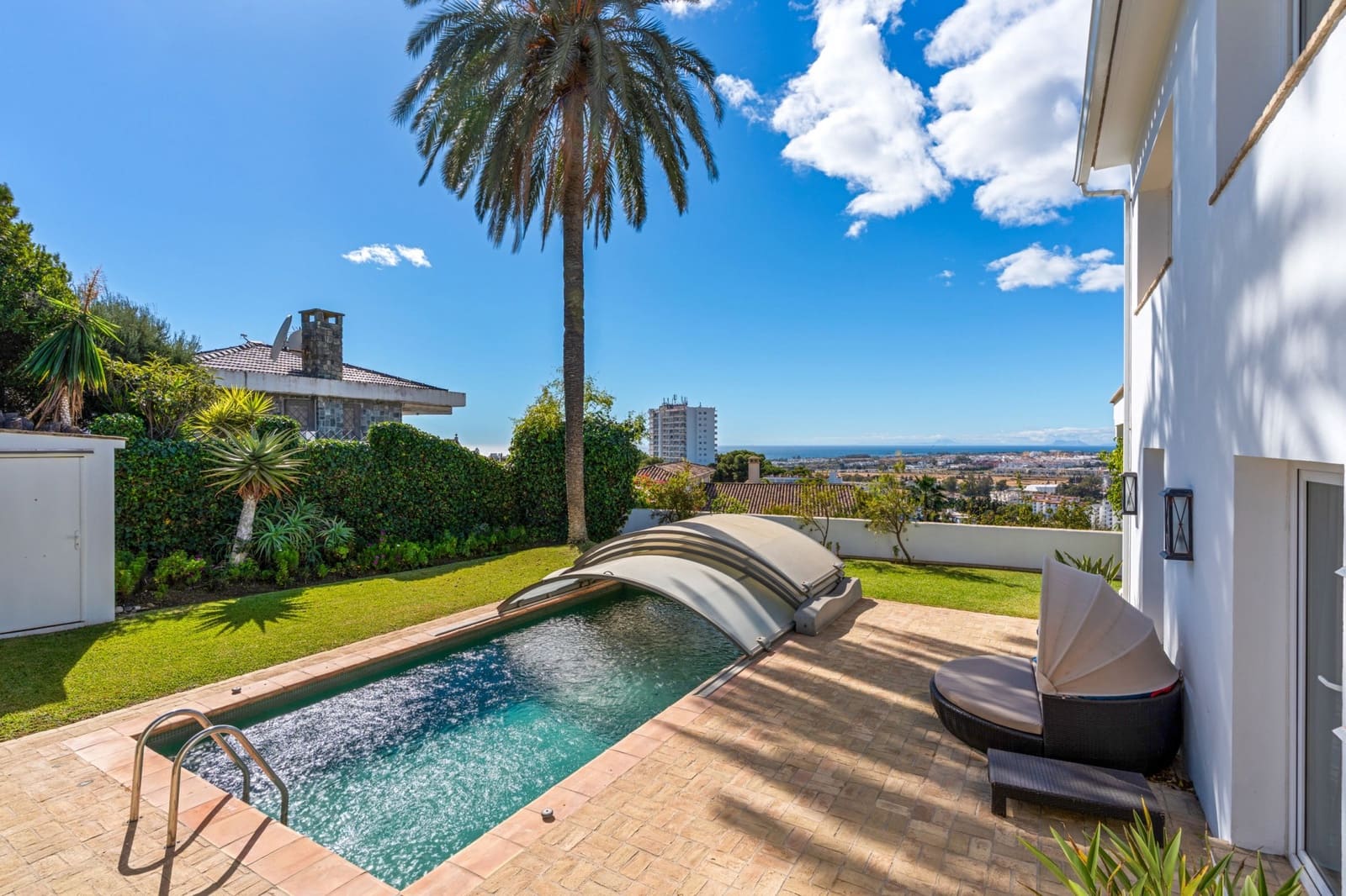 4 camera da letto Villa in vendita in Nueva Andalucia con piscina - 1.995.000 € (Rif: 9663934)