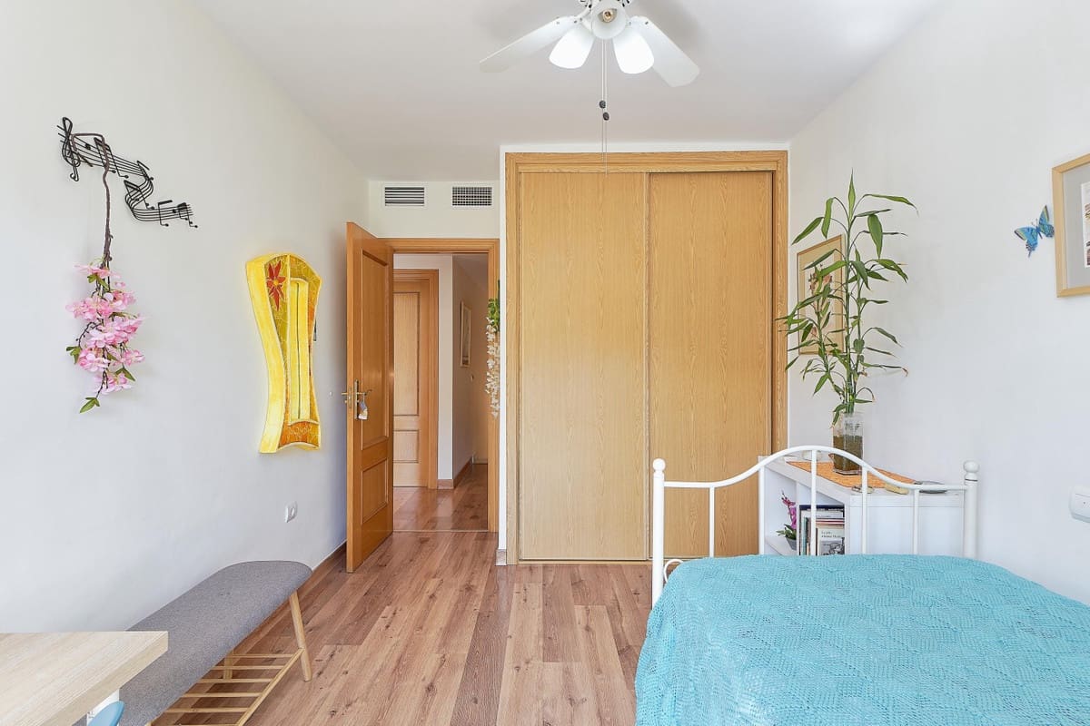 Pareado de 3 habitaciones en Benalmádena en venta - 640.000 € (Ref: 9663937)