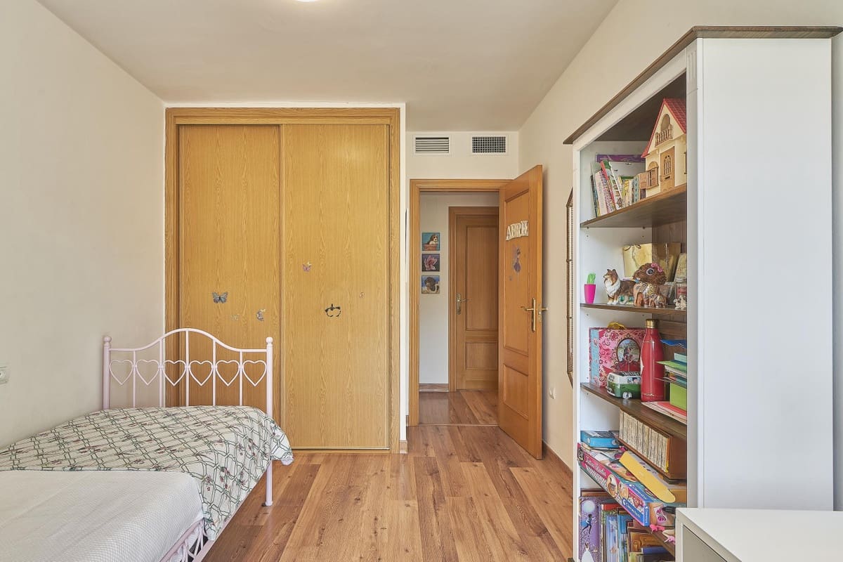 Pareado de 3 habitaciones en Benalmádena en venta - 640.000 € (Ref: 9663937)