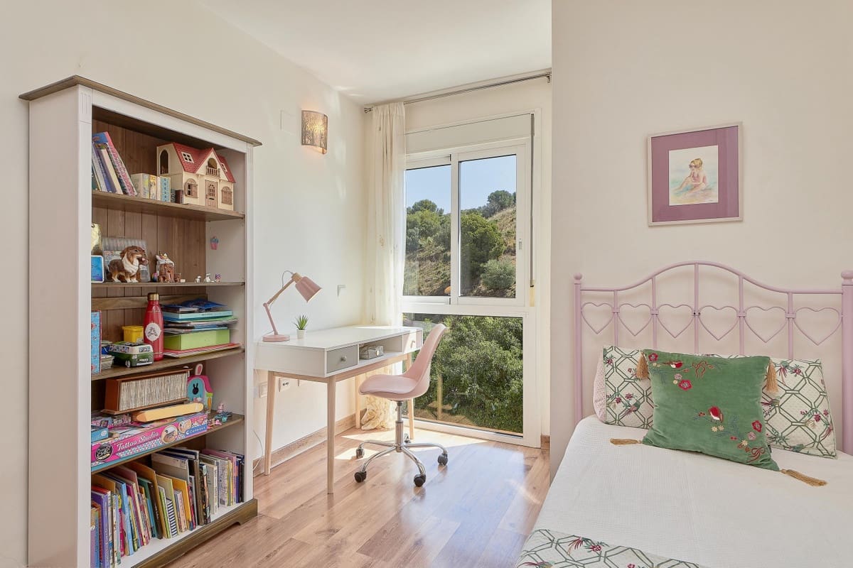 Pareado de 3 habitaciones en Benalmádena en venta - 640.000 € (Ref: 9663937)