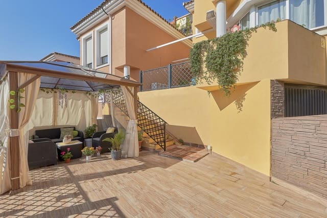 3 slaapkamer Halfvrijstaande villa te koop in Montealto - Monterrey, Benalmádena met zwembad garage - € 619.000 (Ref: 9663937)