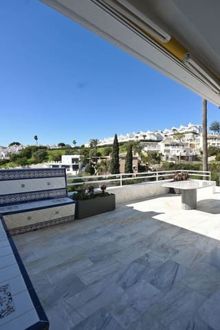 4 camera da letto Villetta Bifamiliare in vendita in Calahonda, Mijas con piscina - 739.000 € (Rif: 9663938)