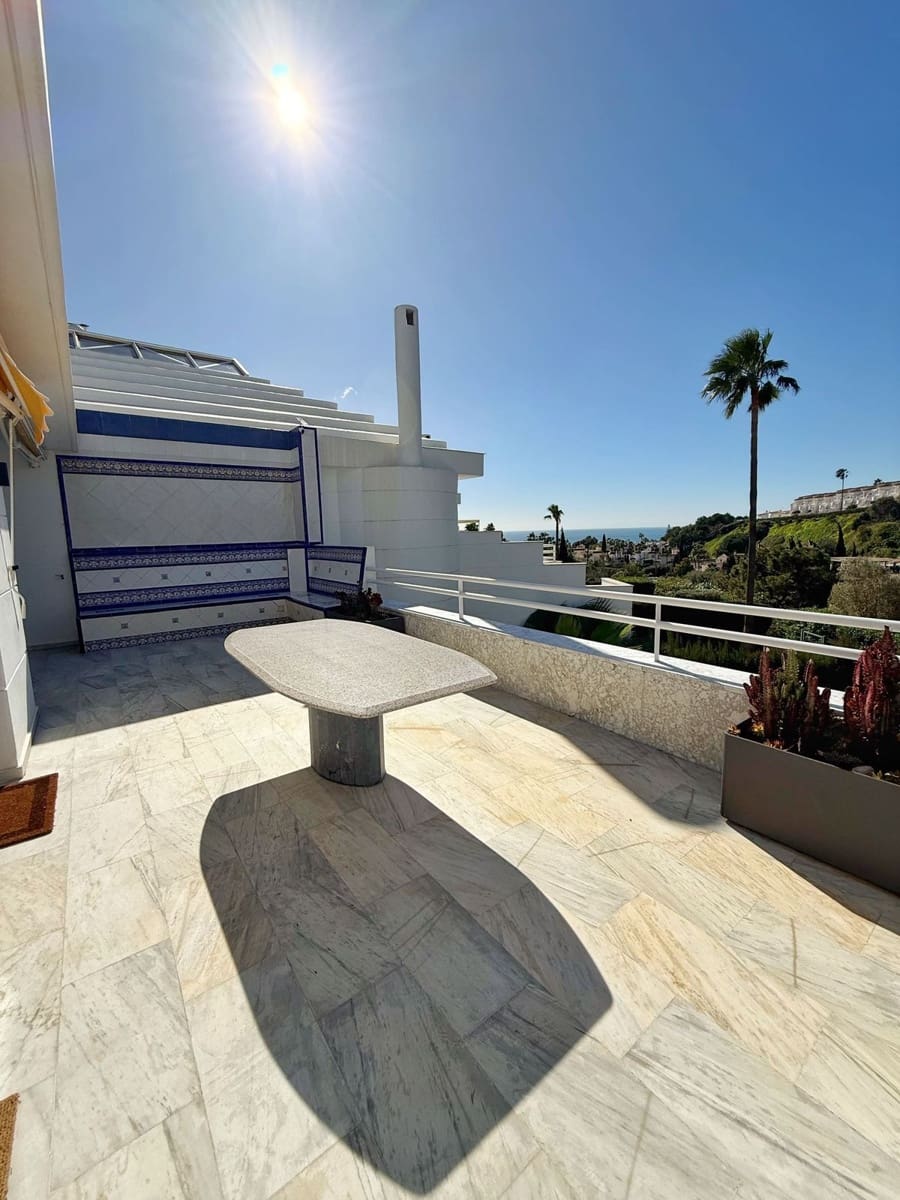 4 camera da letto Villetta Bifamiliare in vendita in Calahonda con piscina - 739.000 € (Rif: 9663938)