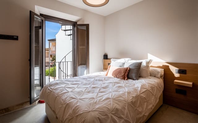 2 quarto Casa em Banda para venda em La Dama de Noche - La Alzambra, Marbella com piscina - 525 000 € (Ref: 9663939)