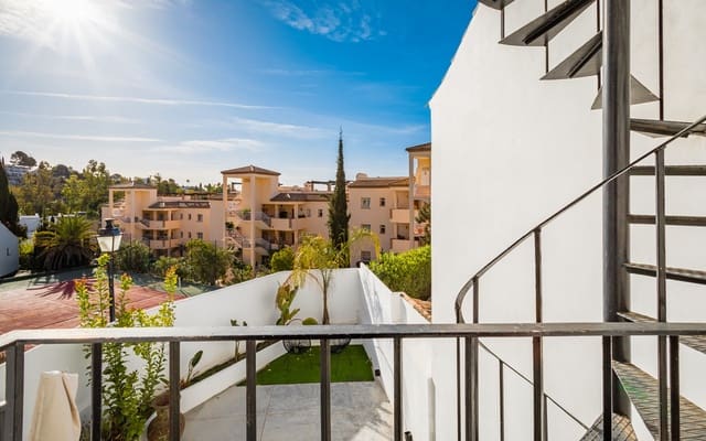 2 quarto Casa em Banda para venda em La Dama de Noche - La Alzambra, Marbella com piscina - 525 000 € (Ref: 9663939)