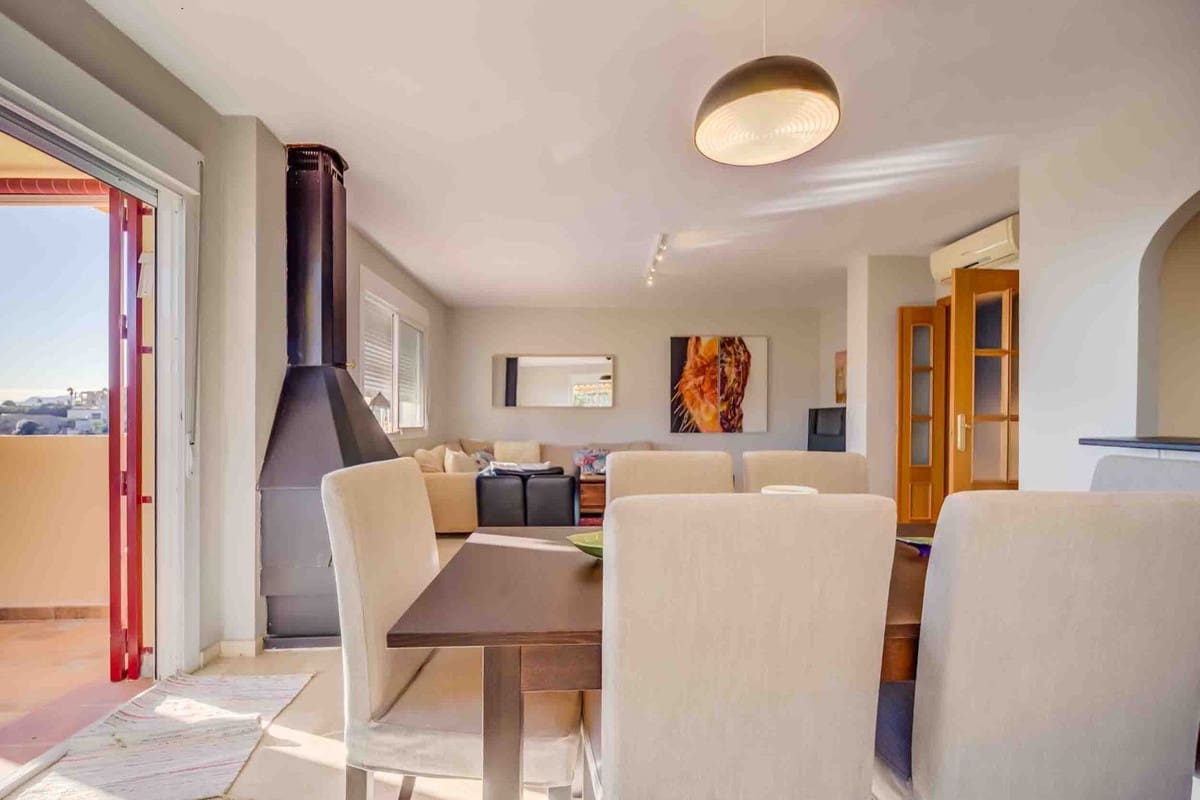 3 sypialnia Dom blizniak na sprzedaż w Mijas z basenem garażem - 550 000 € (Ref: 9663940)