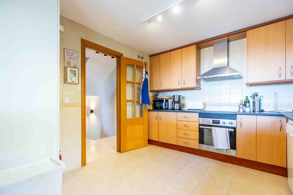 3 sypialnia Dom blizniak na sprzedaż w Mijas z basenem garażem - 550 000 € (Ref: 9663940)