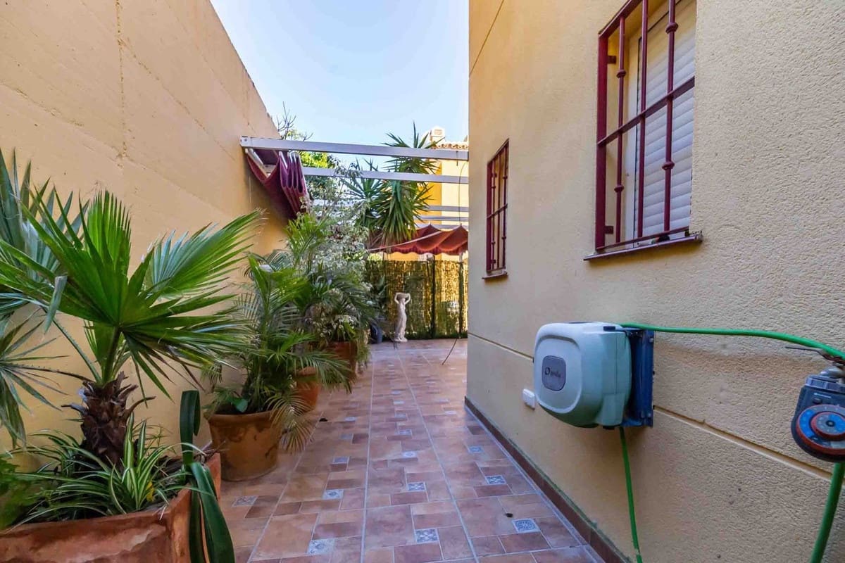 3 sypialnia Dom blizniak na sprzedaż w Mijas z basenem garażem - 550 000 € (Ref: 9663940)