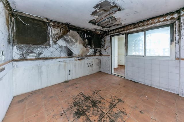 3 Zimmer Haus zu verkaufen in La Duquesa / Puerto de la Duquesa, Manilva mit Garage - 380.000 € (Ref: 9663943)