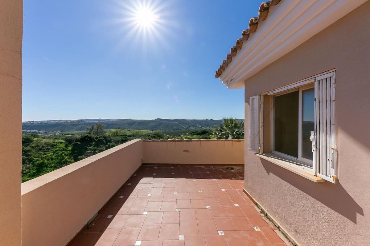 3 Zimmer Haus zu verkaufen in La Duquesa / Puerto de la Duquesa mit Garage - 380.000 € (Ref: 9663943)