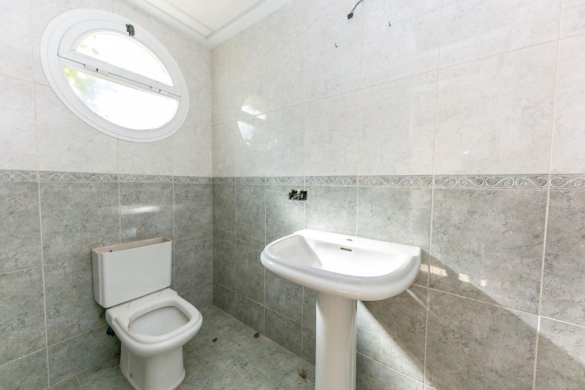 3 Zimmer Haus zu verkaufen in La Duquesa / Puerto de la Duquesa mit Garage - 380.000 € (Ref: 9663943)