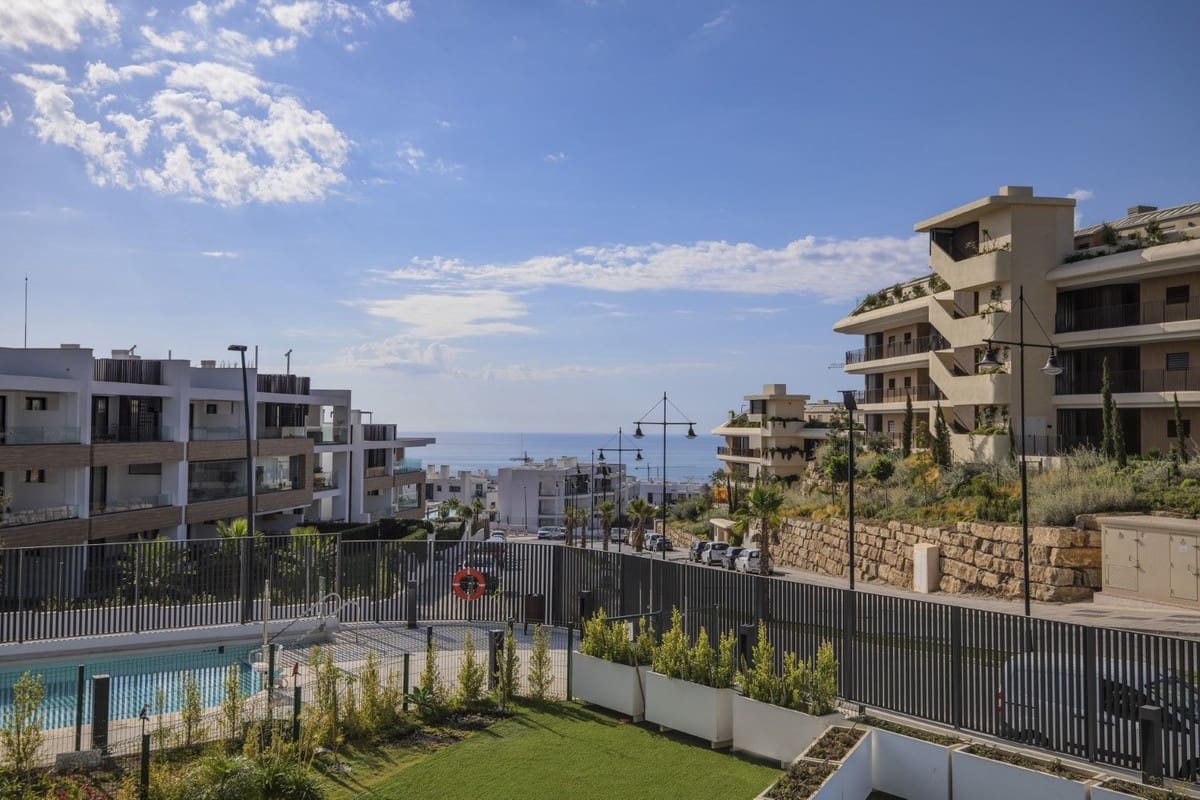 3 slaapkamer Appartement te koop in Fuengirola met zwembad - € 539.000 (Ref: 9663950)