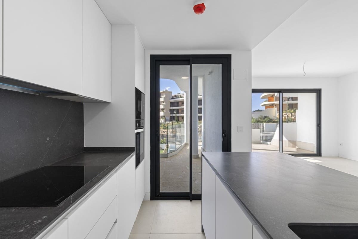 3 slaapkamer Appartement te koop in Fuengirola met zwembad - € 539.000 (Ref: 9663950)