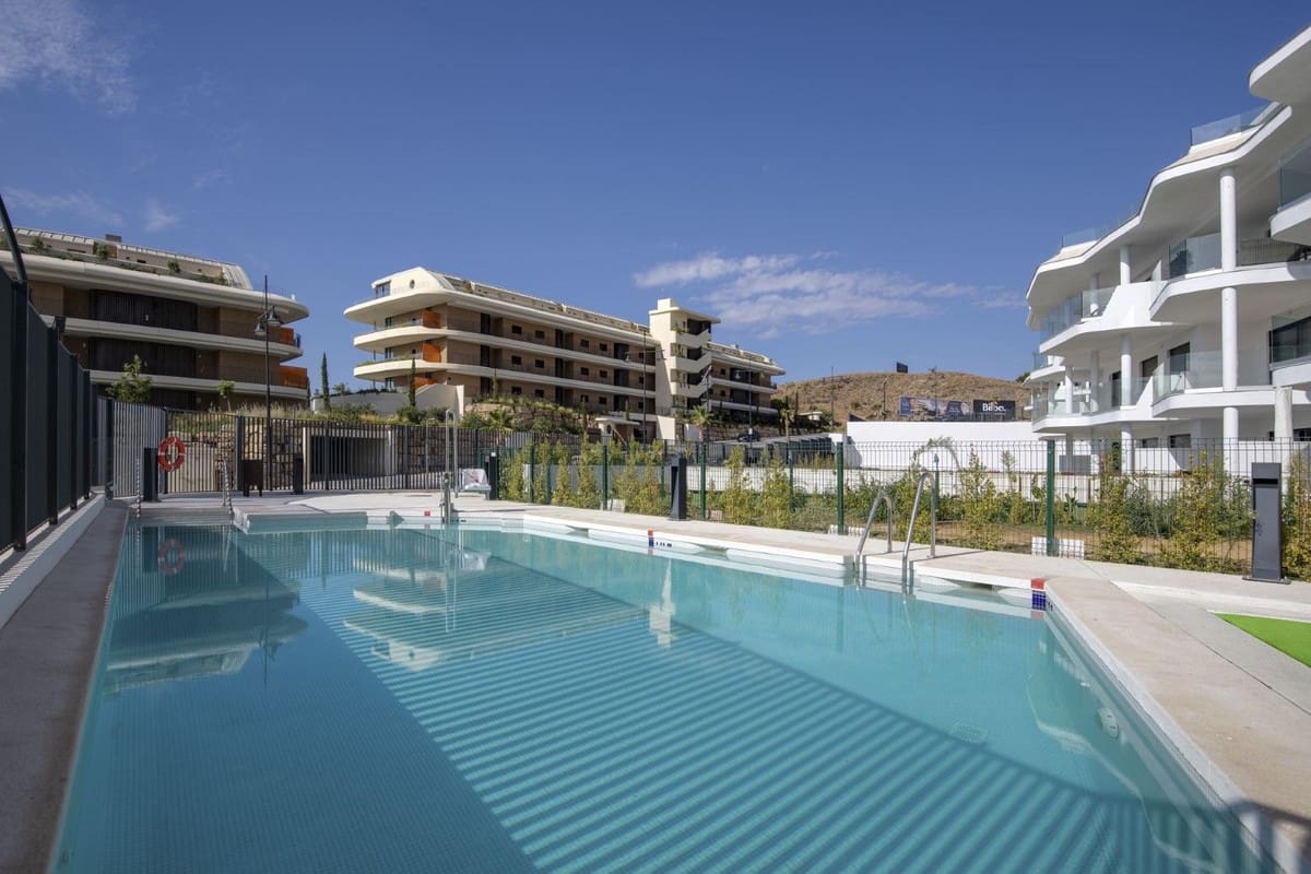 3 slaapkamer Appartement te koop in Fuengirola met zwembad - € 539.000 (Ref: 9663950)