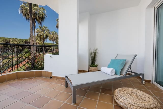 2 soverom Leilighet til salgs i Calahonda, Mijas med svømmebasseng garasje - € 595 000 (Ref: 9663954)