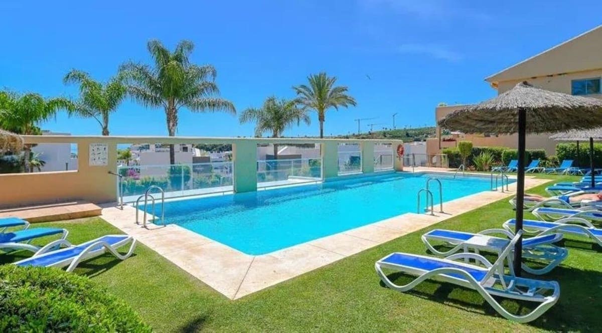 2 sovrum Lägenhet till salu i New Golden Mile med pool garage - 530 000 € (Ref: 9663955)