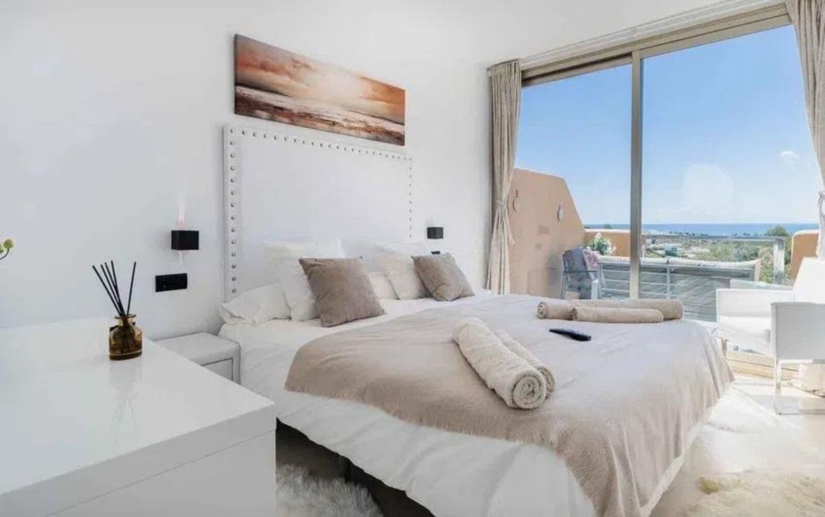 2 sovrum Lägenhet till salu i New Golden Mile med pool garage - 530 000 € (Ref: 9663955)