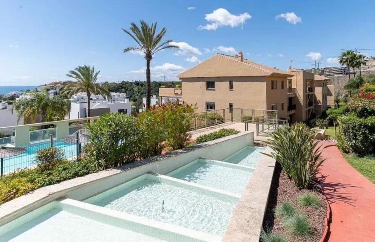 2 sovrum Lägenhet till salu i New Golden Mile med pool garage - 530 000 € (Ref: 9663955)