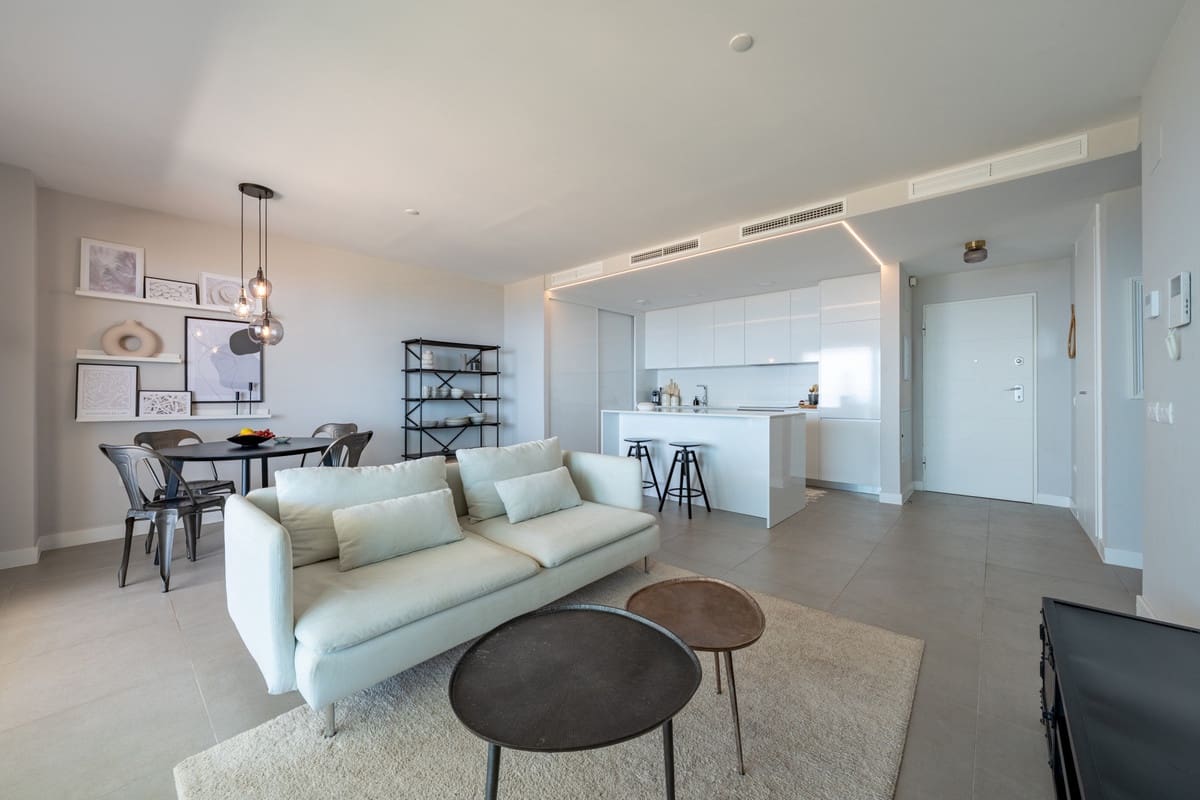 2 slaapkamer Appartement te koop in Benalmadena met zwembad - € 575.000 (Ref: 9663956)