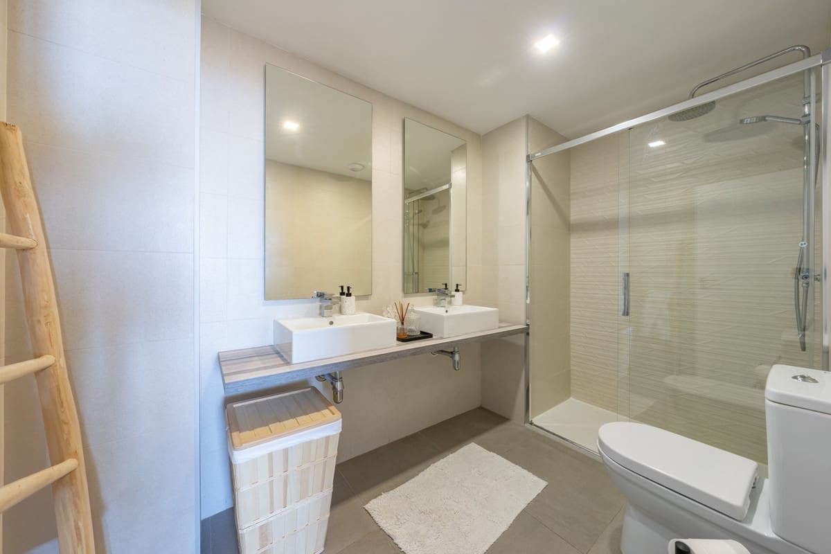 2 slaapkamer Appartement te koop in Benalmadena met zwembad - € 575.000 (Ref: 9663956)