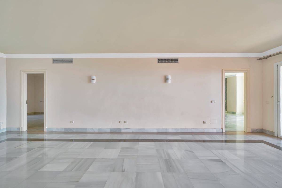 2 sypialnia Apartament na sprzedaż w La Quinta z basenem - 559 000 € (Ref: 9663957)