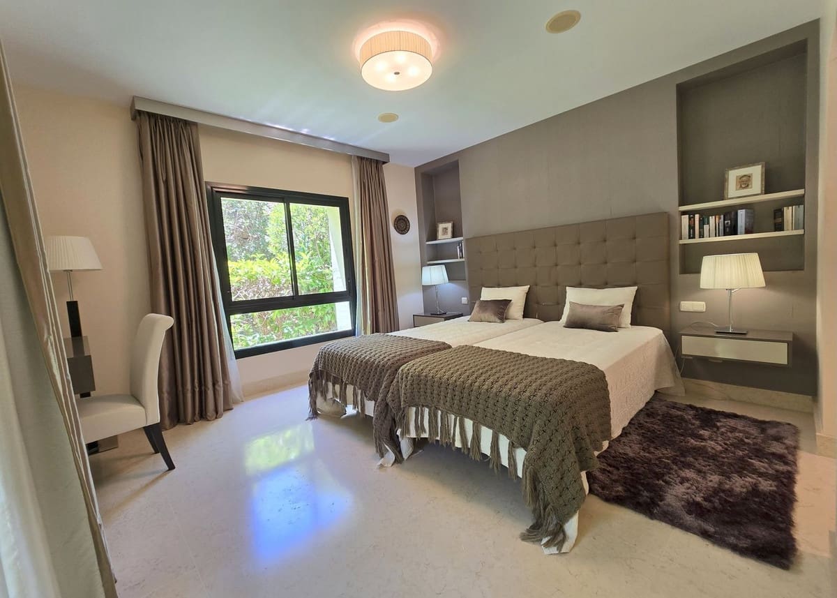 2 makuuhuone Huoneisto myytävänä paikassa Benahavis mukana uima-altaan - 559 000 € (Ref: 9663959)