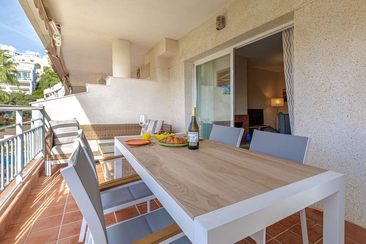 Apartamento de 3 habitaciones en Benalmádena en venta con piscina - 480.000 € (Ref: 9663963)